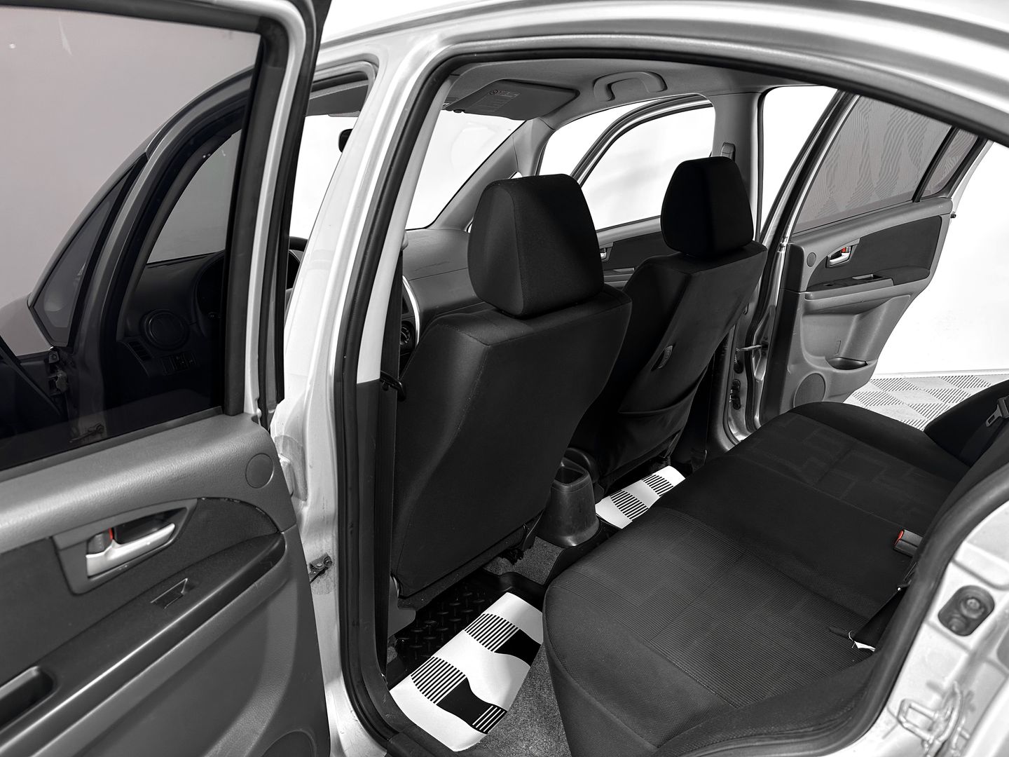 Suzuki SX4, I (Classic) Рестайлинг 1.6 AT (112 л.с.)