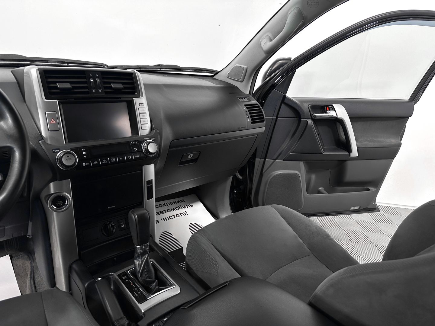 Toyota Land Cruiser Prado, 150 Series 2.7 AT (163 л.с.) 4WD