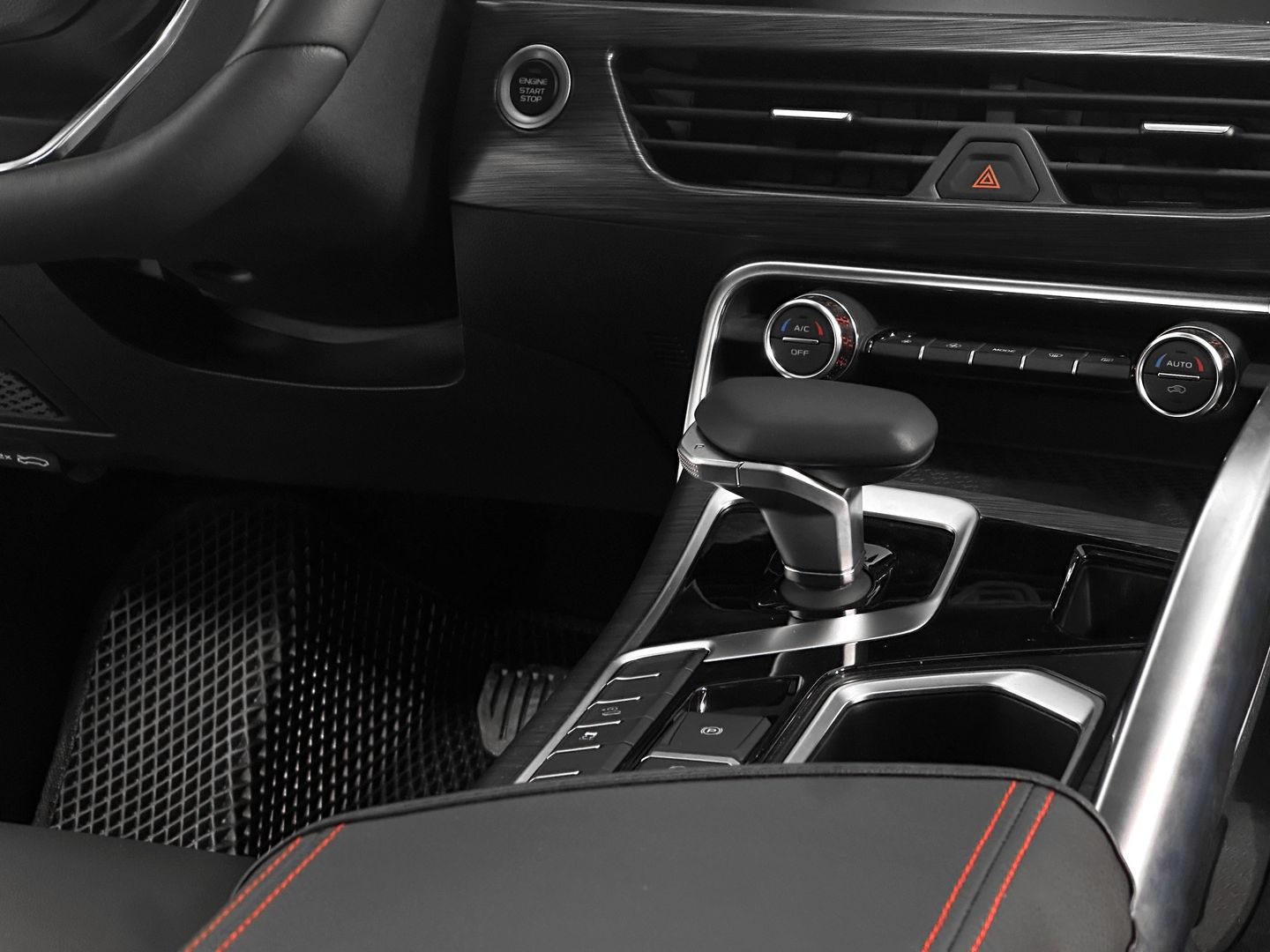 Geely Tugella, I Рестайлинг 2.0 AT (238 л.с.) 4WD