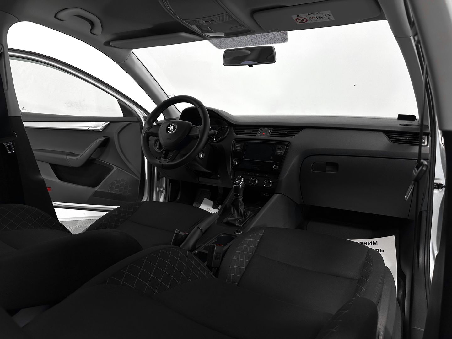 Skoda Octavia, III (A7) Рестайлинг 1.6 MT (110 л.с.)