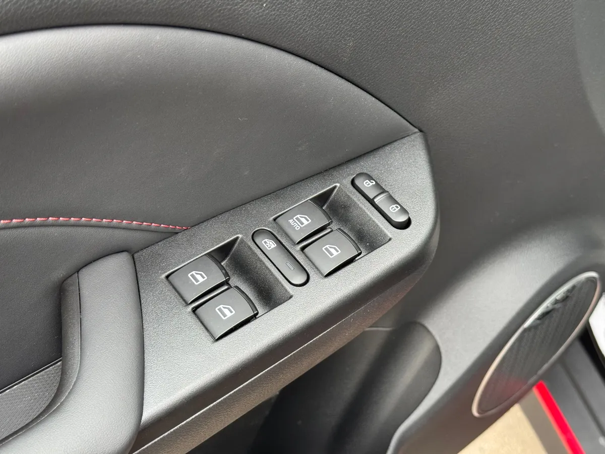 DongFeng Fengon 500 1.5 CVT (116 л.с.)