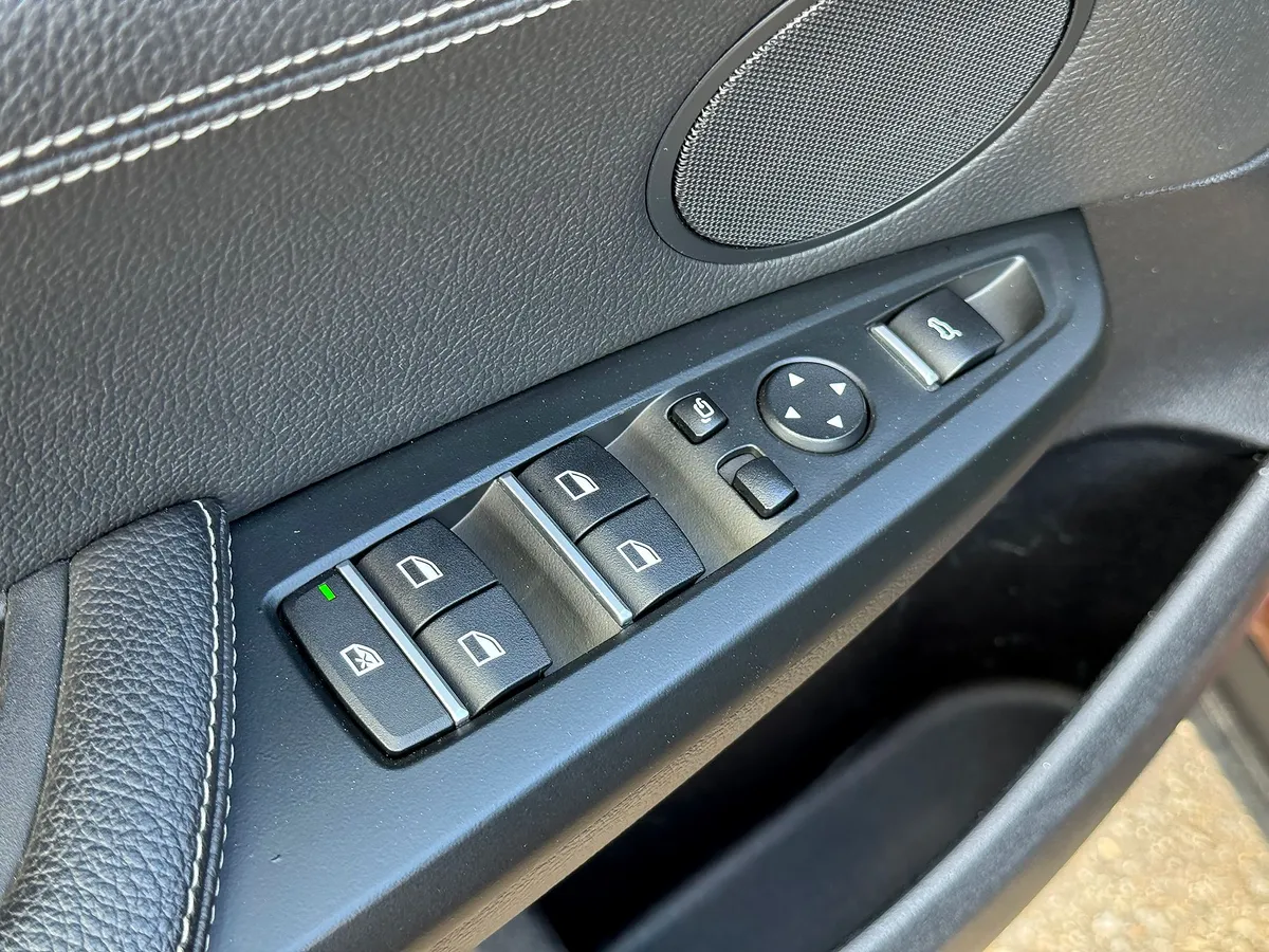BMW X3 xDrive35i AT (306 л.с.) xLine