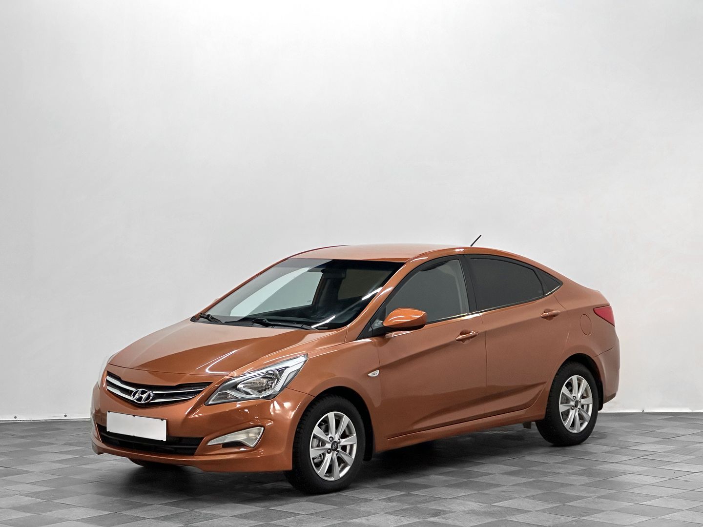 Hyundai Solaris, I Рестайлинг 1.6 AT (123 л.с.) в аренду под выкуп в СПб