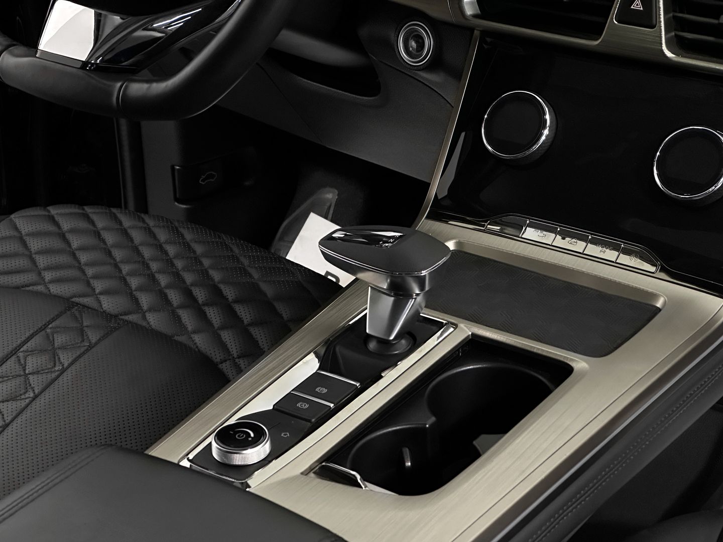 EXEED TXL, I Рестайлинг 2.0 AMT (197 л.с.) 4WD